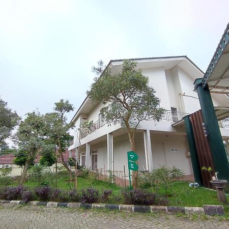 Green Forest Resort Villa Bogor Luaran gambar